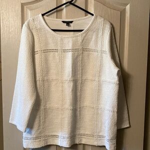 Gorgeous detail in winter white